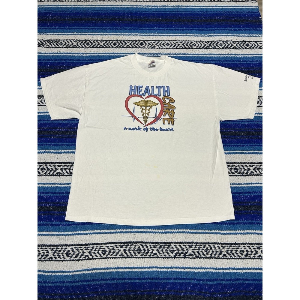 Y2K 2003 Health Care A Work Of The Heart Medical Nurse Graphic Shirt Mens XL